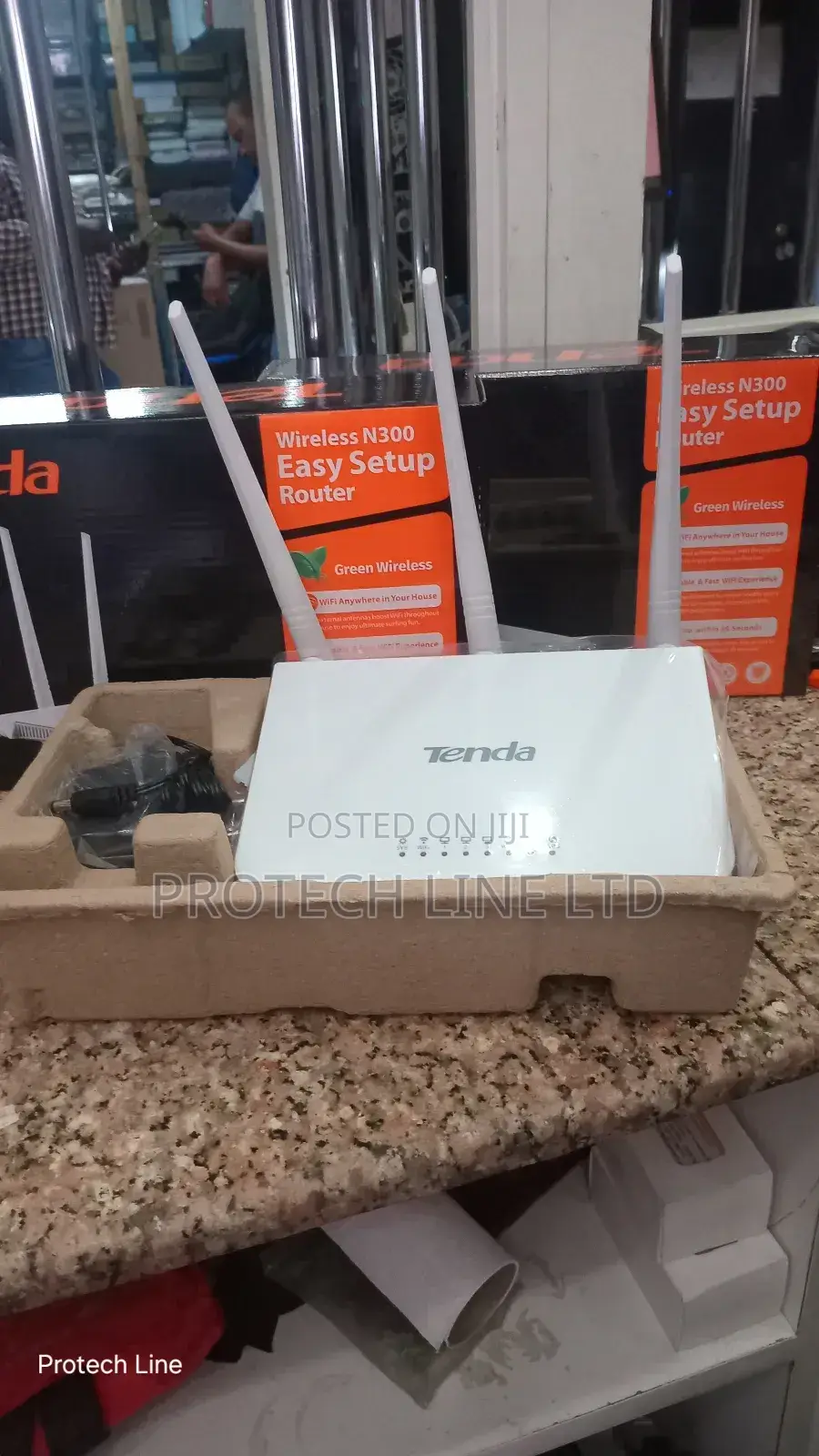 Tenda N300 Wireless WI-FI Router