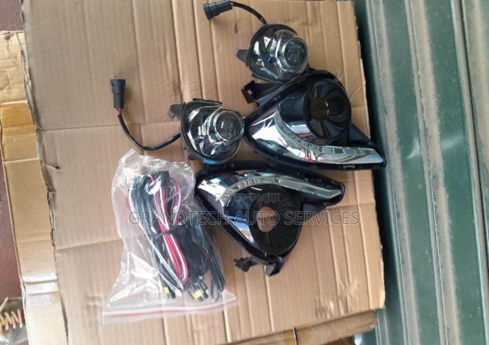 Mazda Demio 2018 Foglights