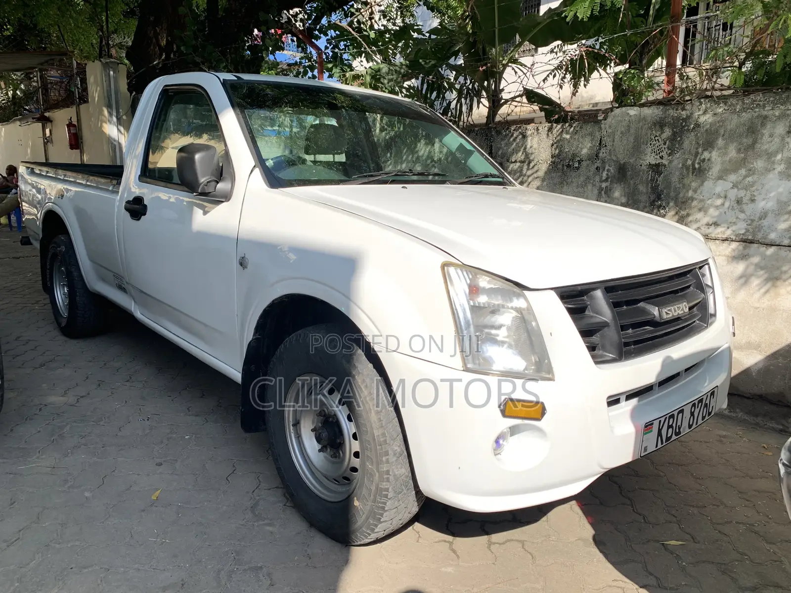 Isuzu D-MAX 2011 White