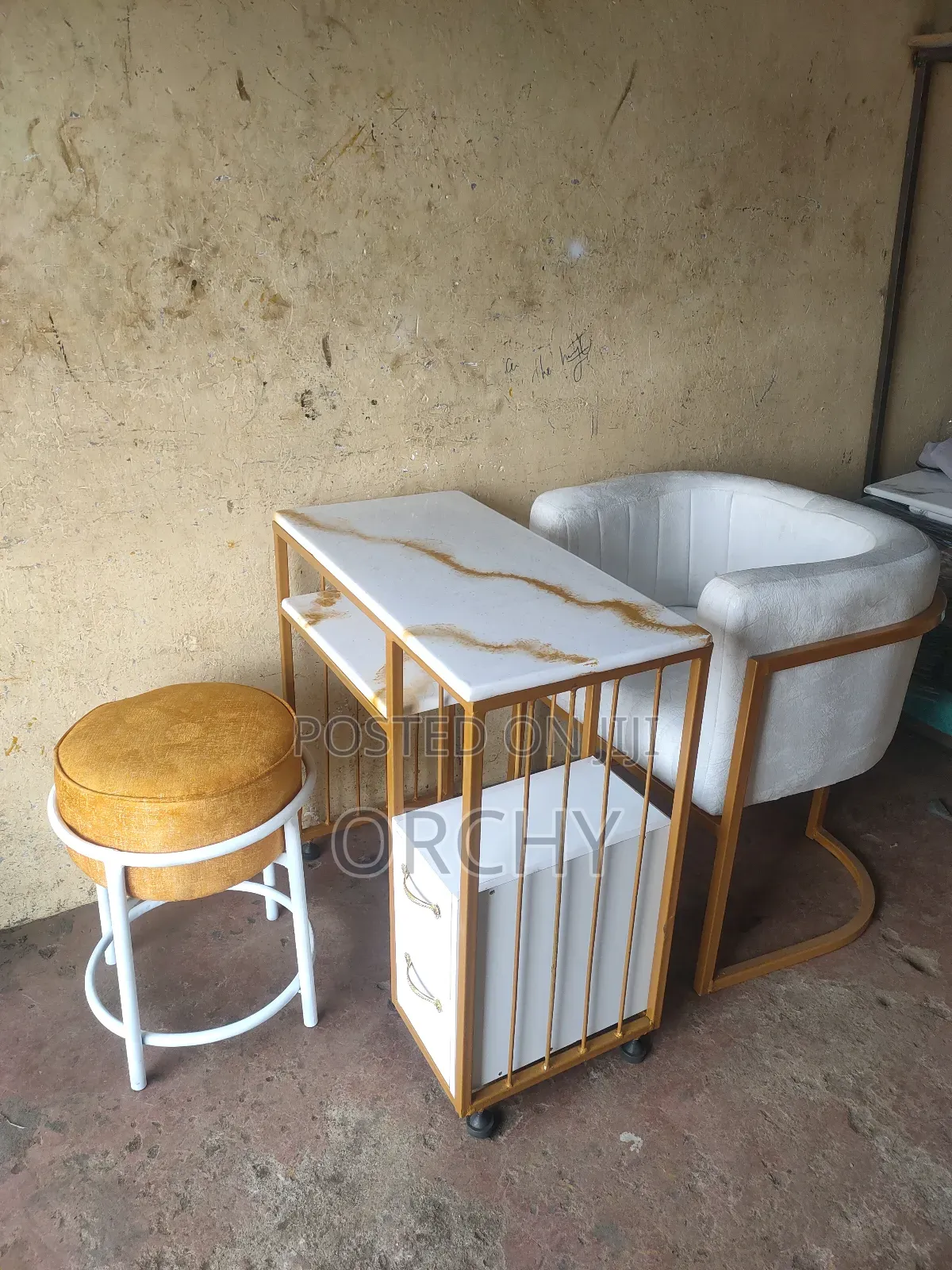 Manicure Table/ Manicure Seats