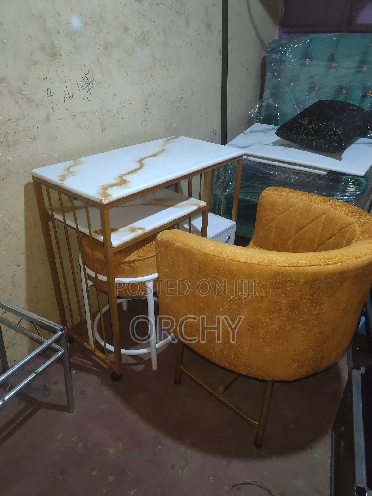 Manicure Table/ Manicure Seats