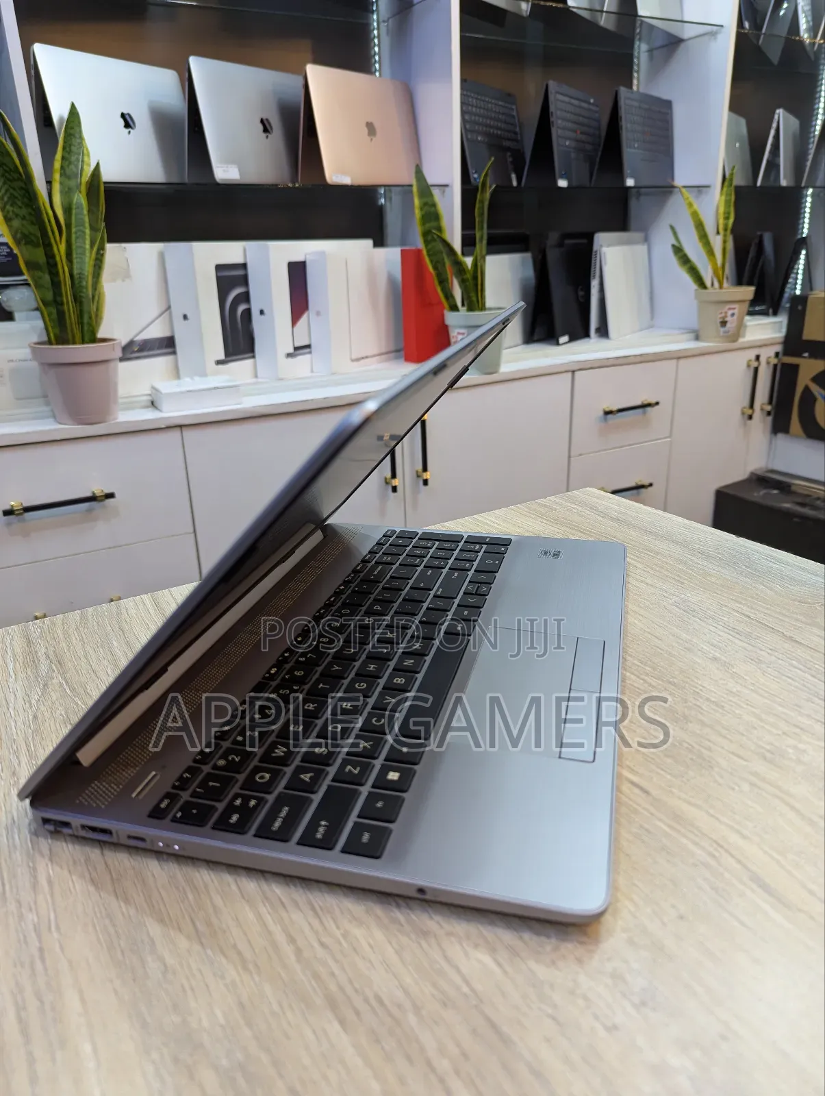 Laptop HP 250 G8 8GB Intel Core I3 SSD 256GB