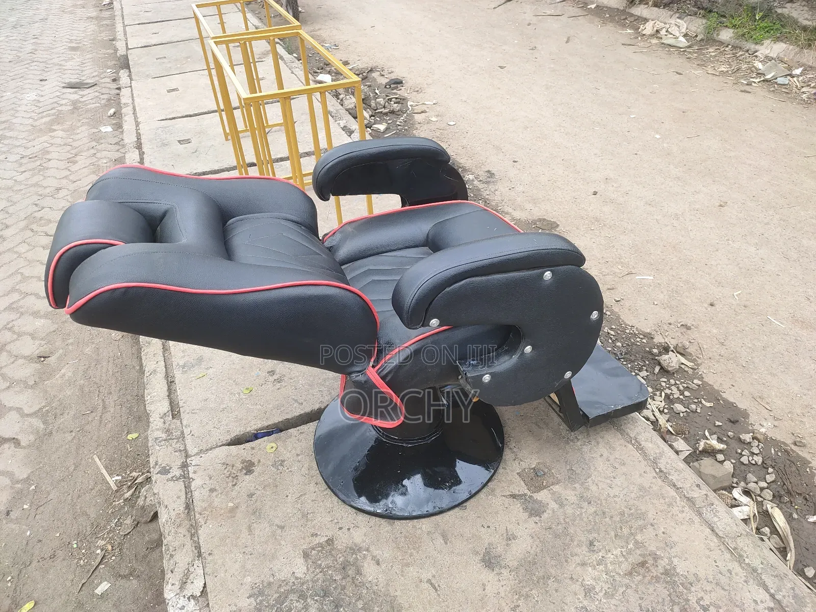 Kinyozi Seats/ Barber Chair