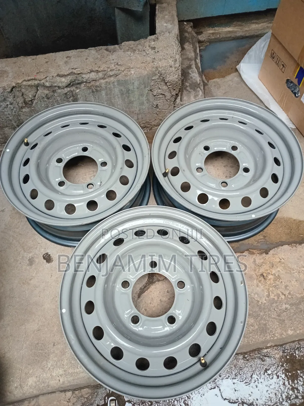 Original Rims Sizes 16 Inch for Landcruiser Tubeless.