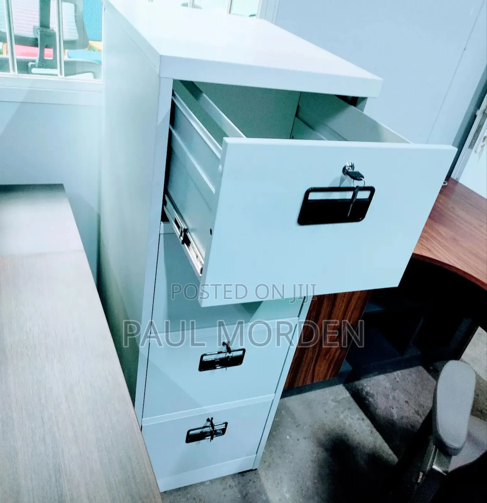 Metallic Office Filling Cabinet
