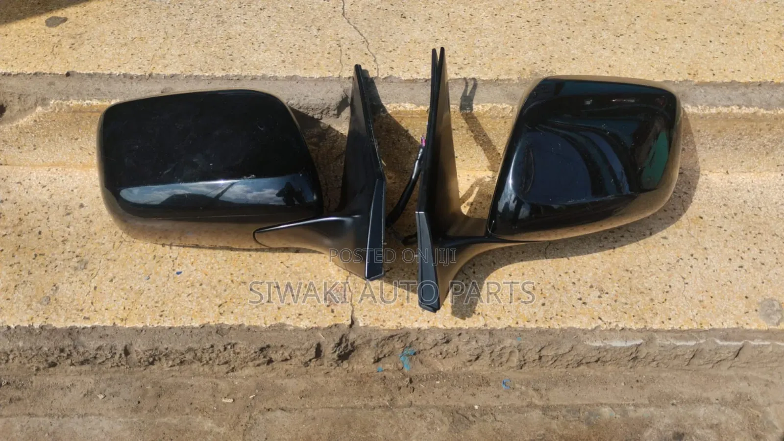 V8 200 Series Side Mirrors