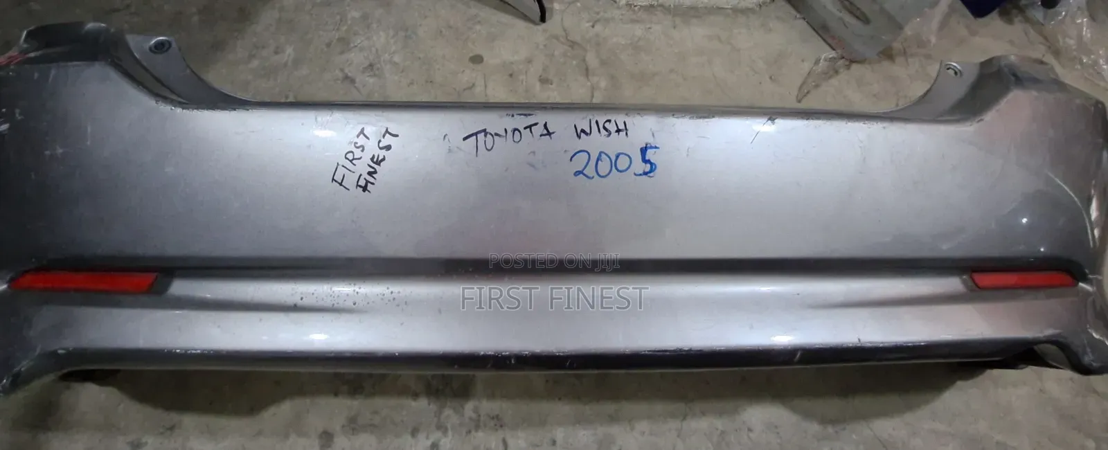 Wish 2005~2008 Back Bumper With Reflectors