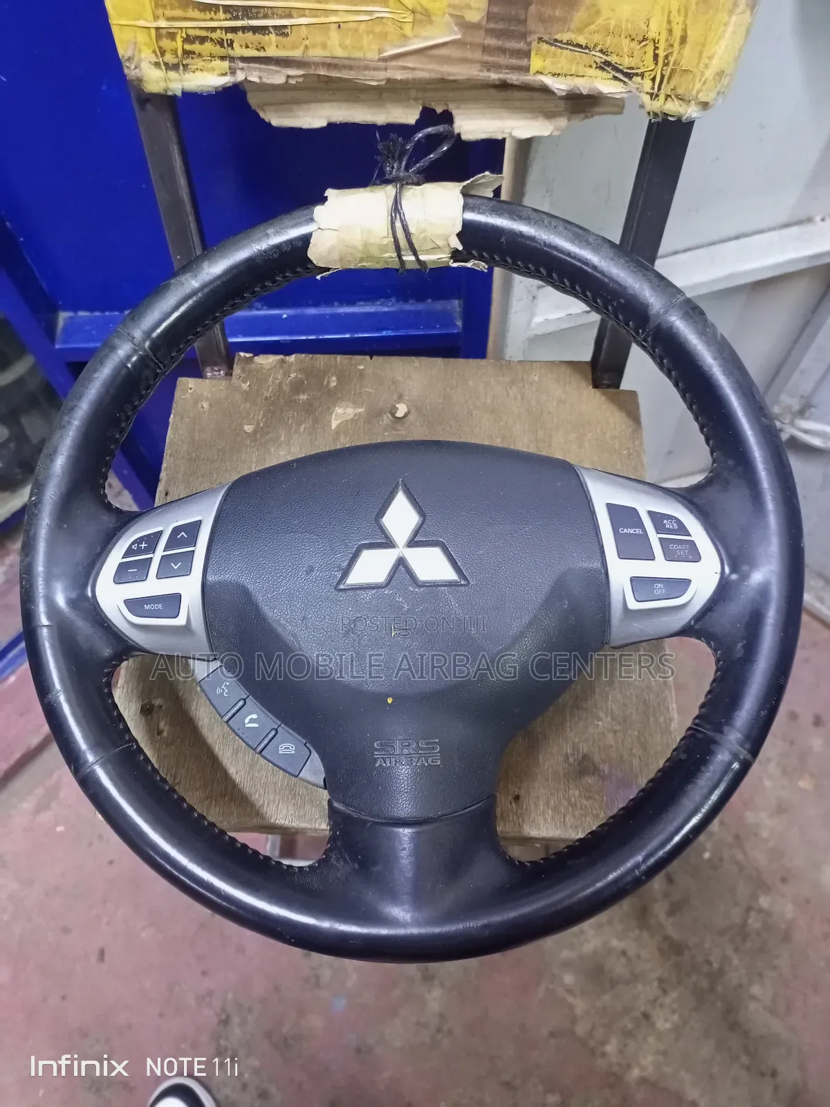 Mitsubishi Outlander Steering Airbag