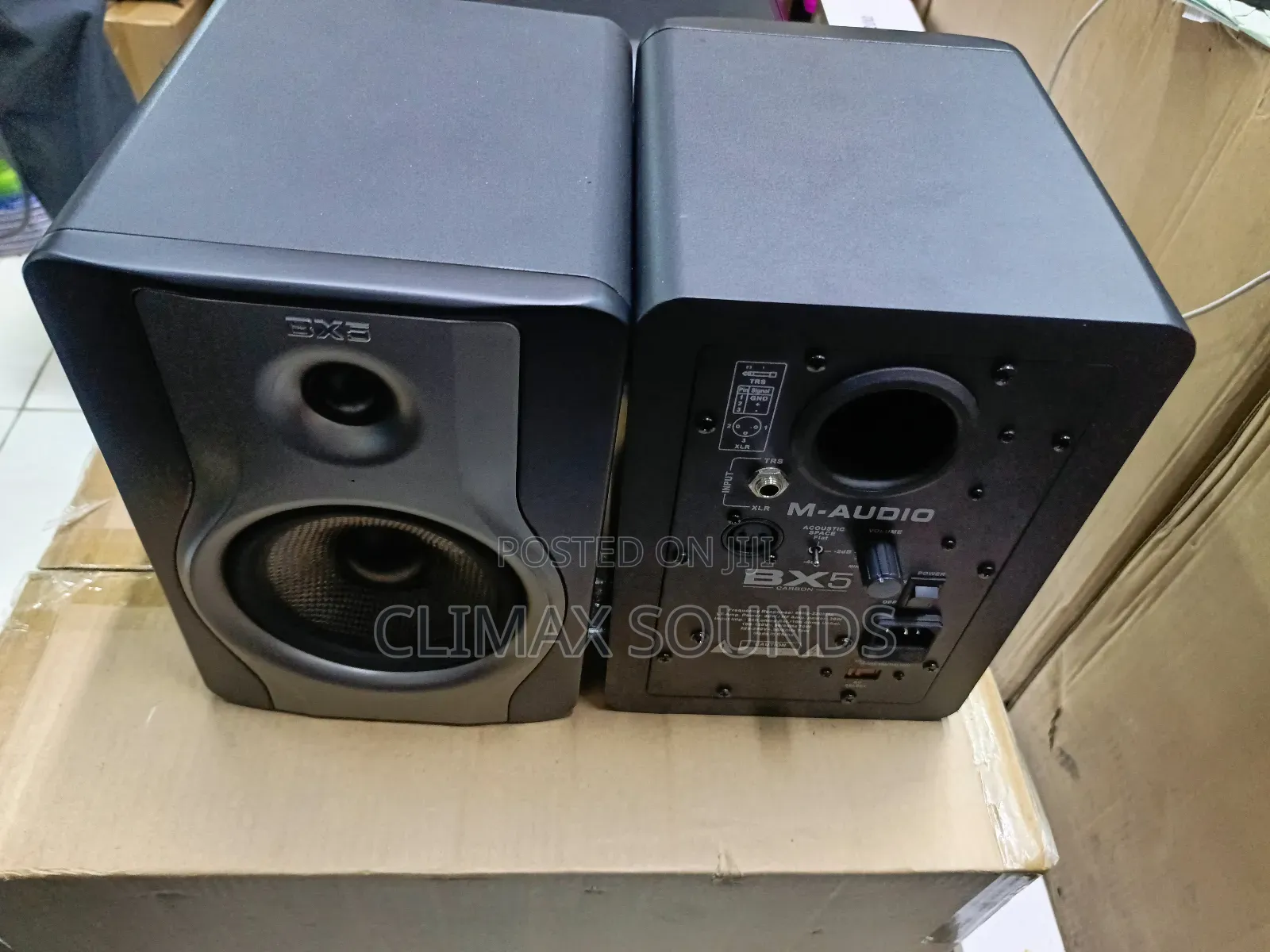 Bx5 Carbon Monitors