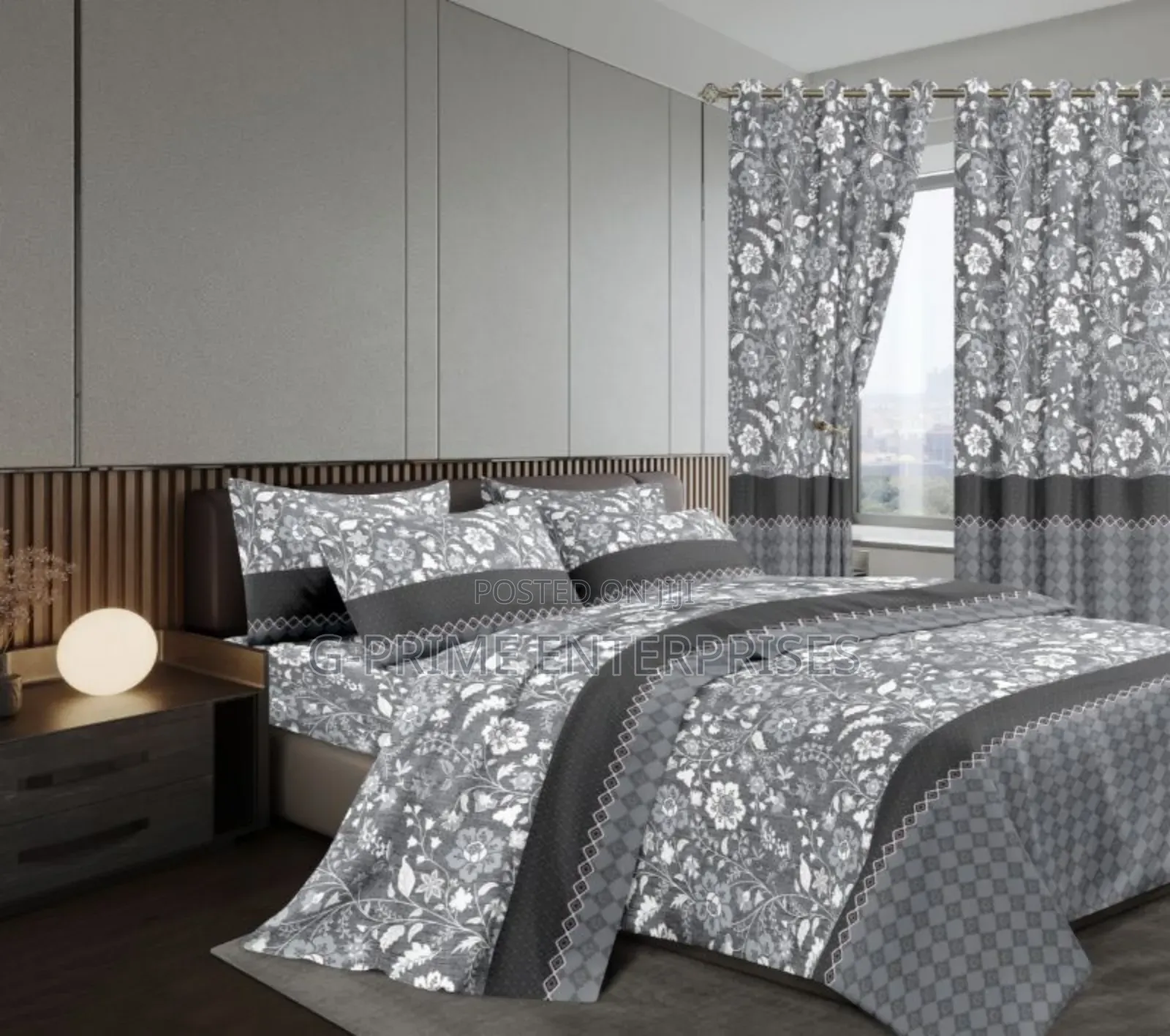 Duvet With Matching Curtain