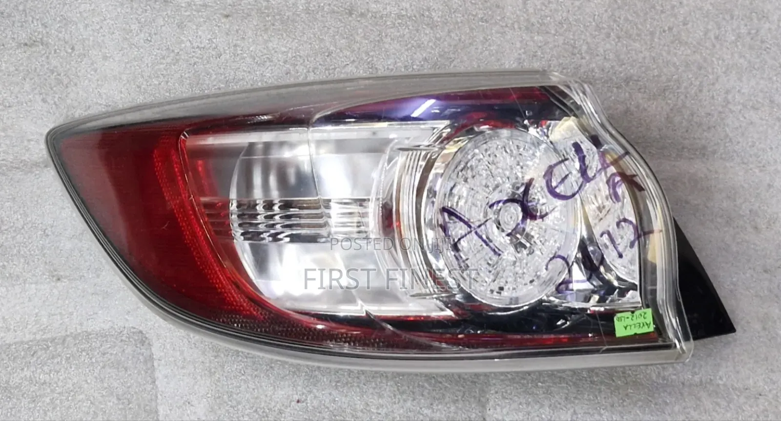 Axela (LED) 2012 Backlights