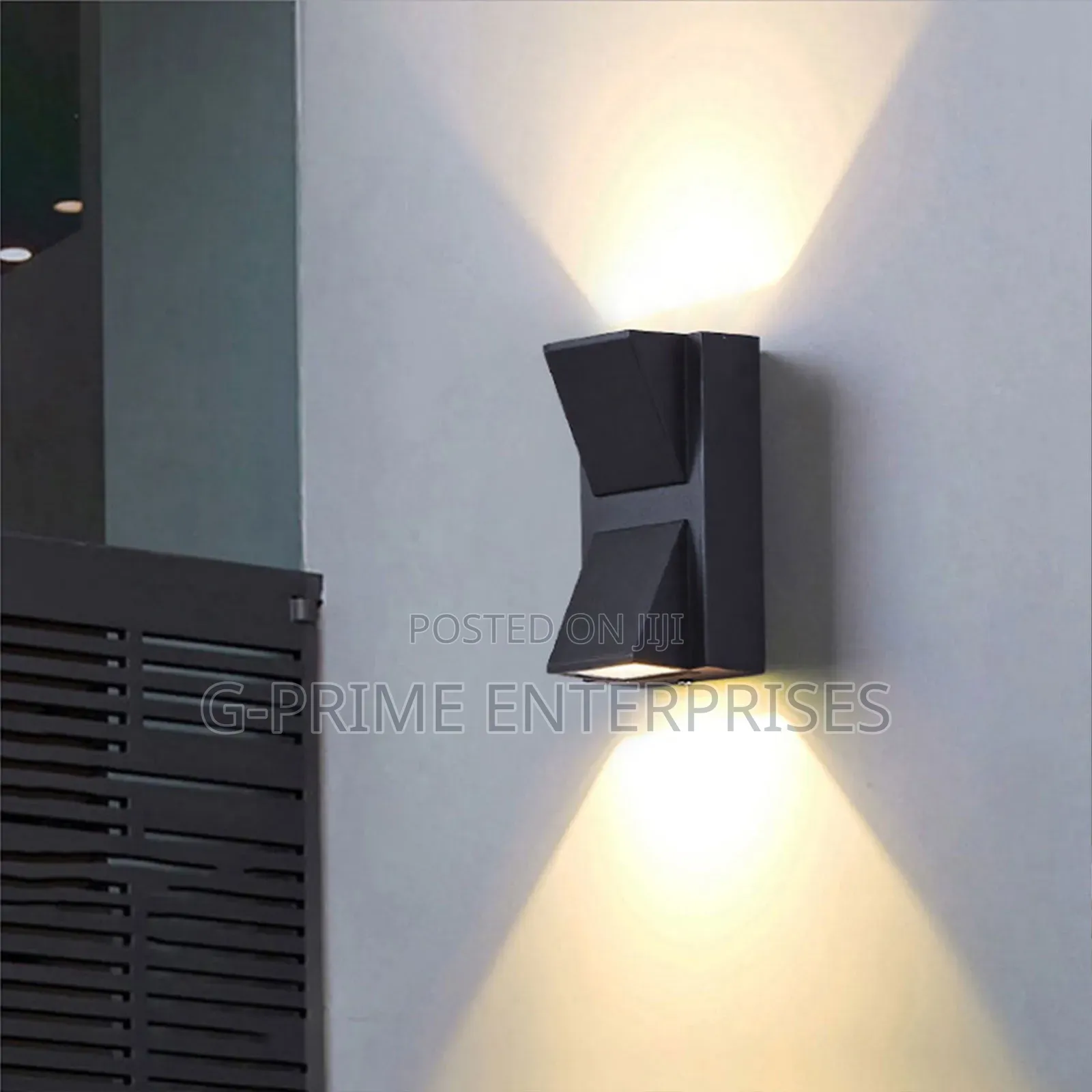 Outdoor Wall Light
