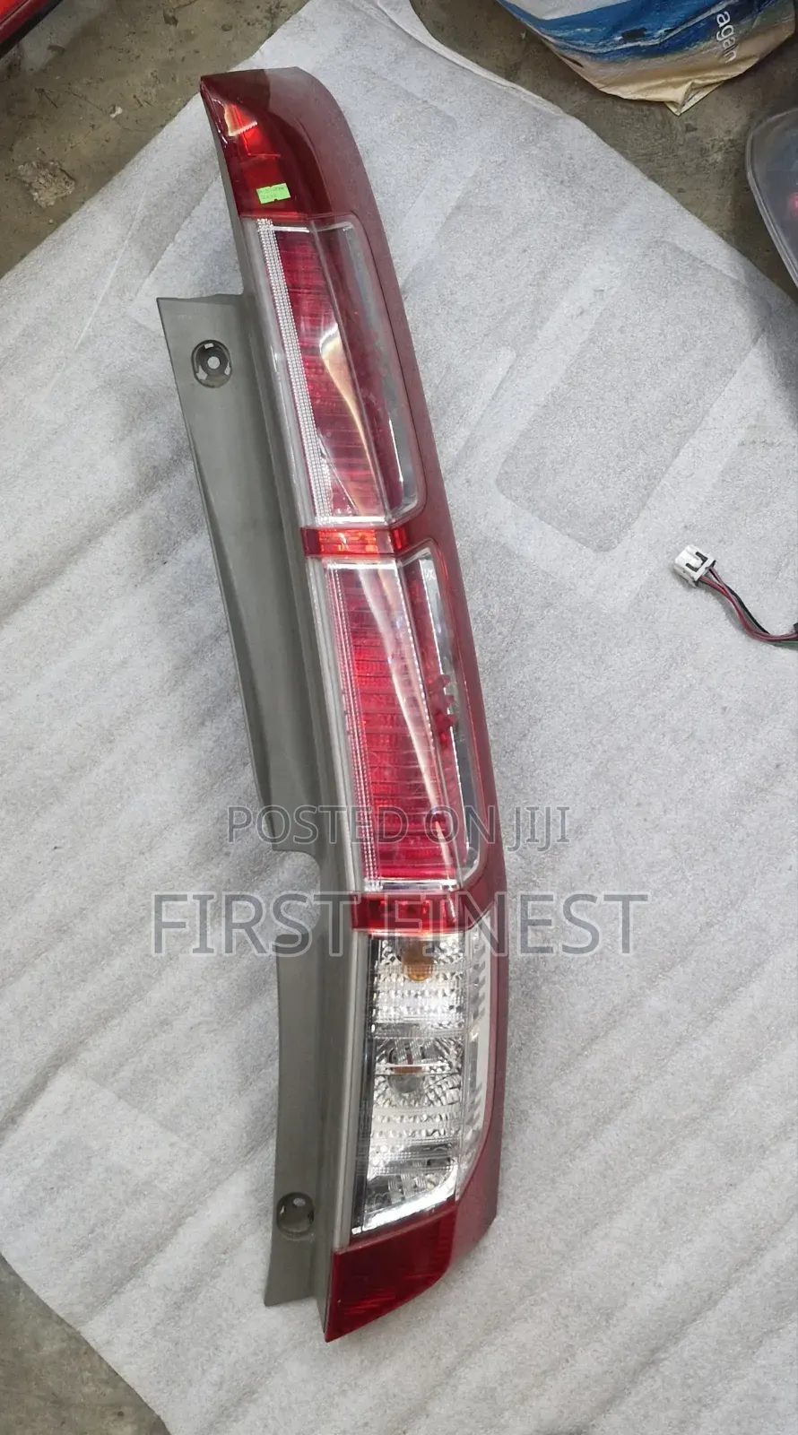 Honda Stream 2012 Backlights (Red)