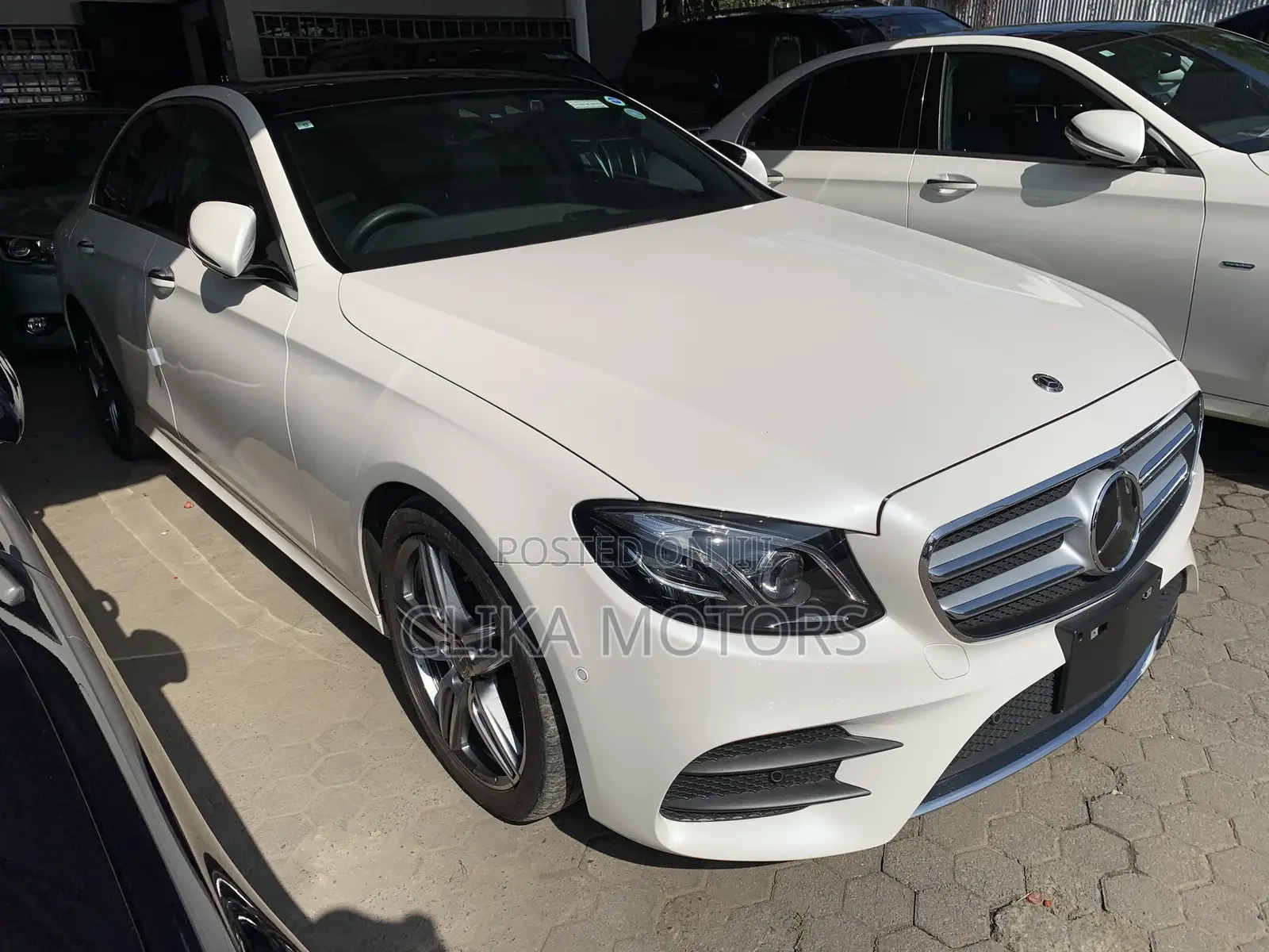 Mercedes-Benz E200 2017 Pearl