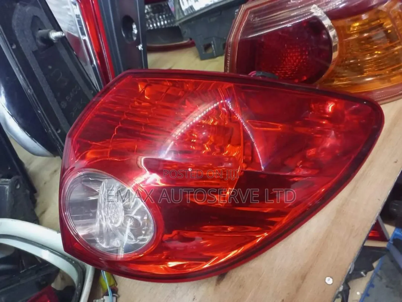 Taillight Nissan Wingroad Y12