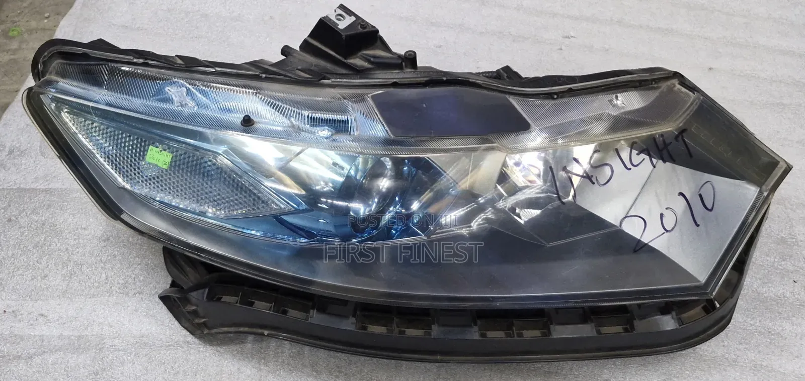 Honda Insight 2012 Xenon