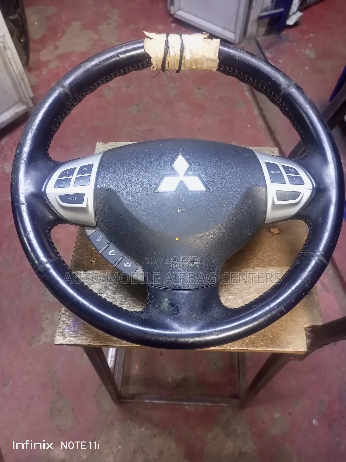 Mitsubishi Garant Steering Wheel With Airbag
