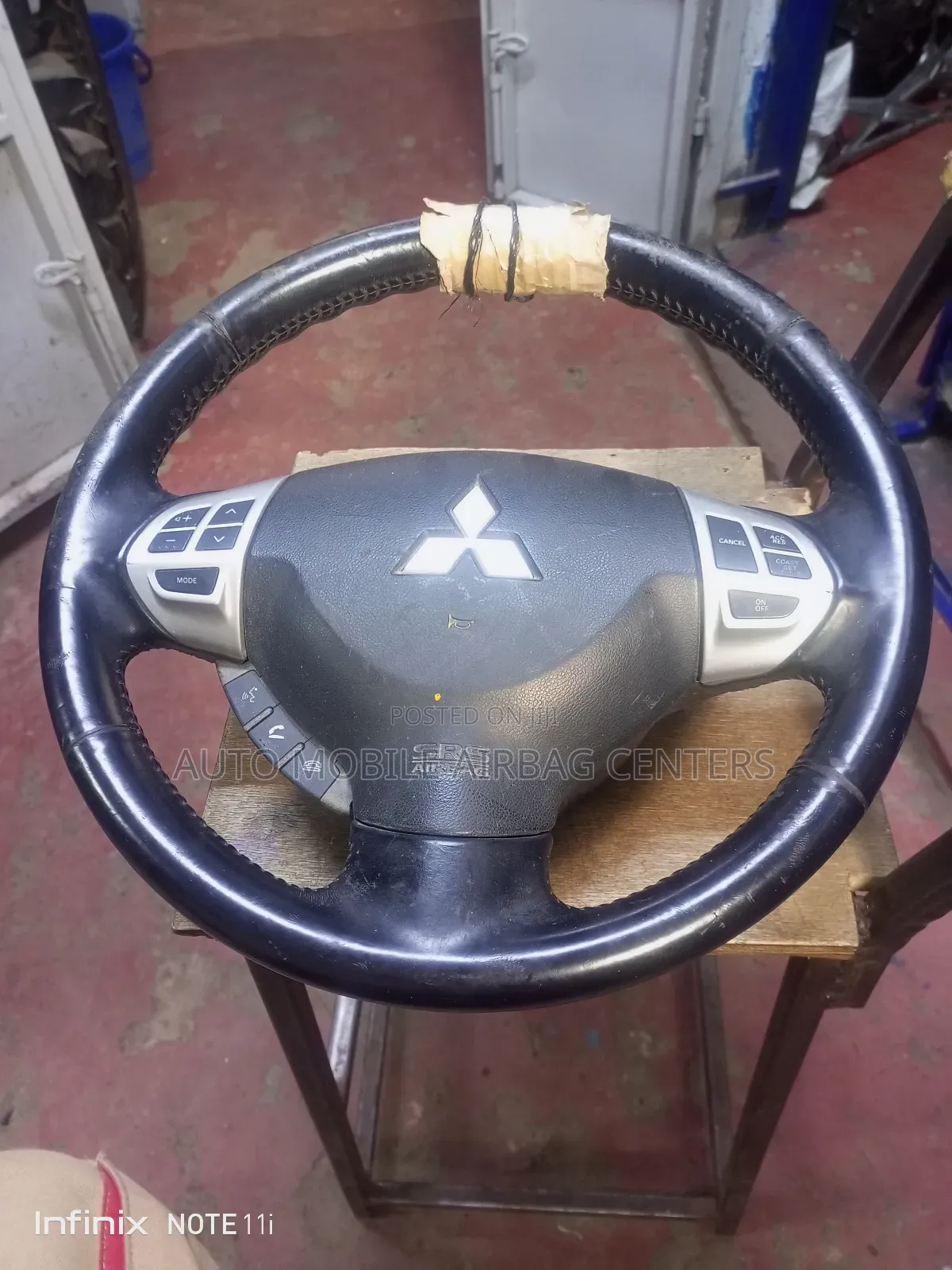 Mitsubishi Garant Steering Wheel With Airbag