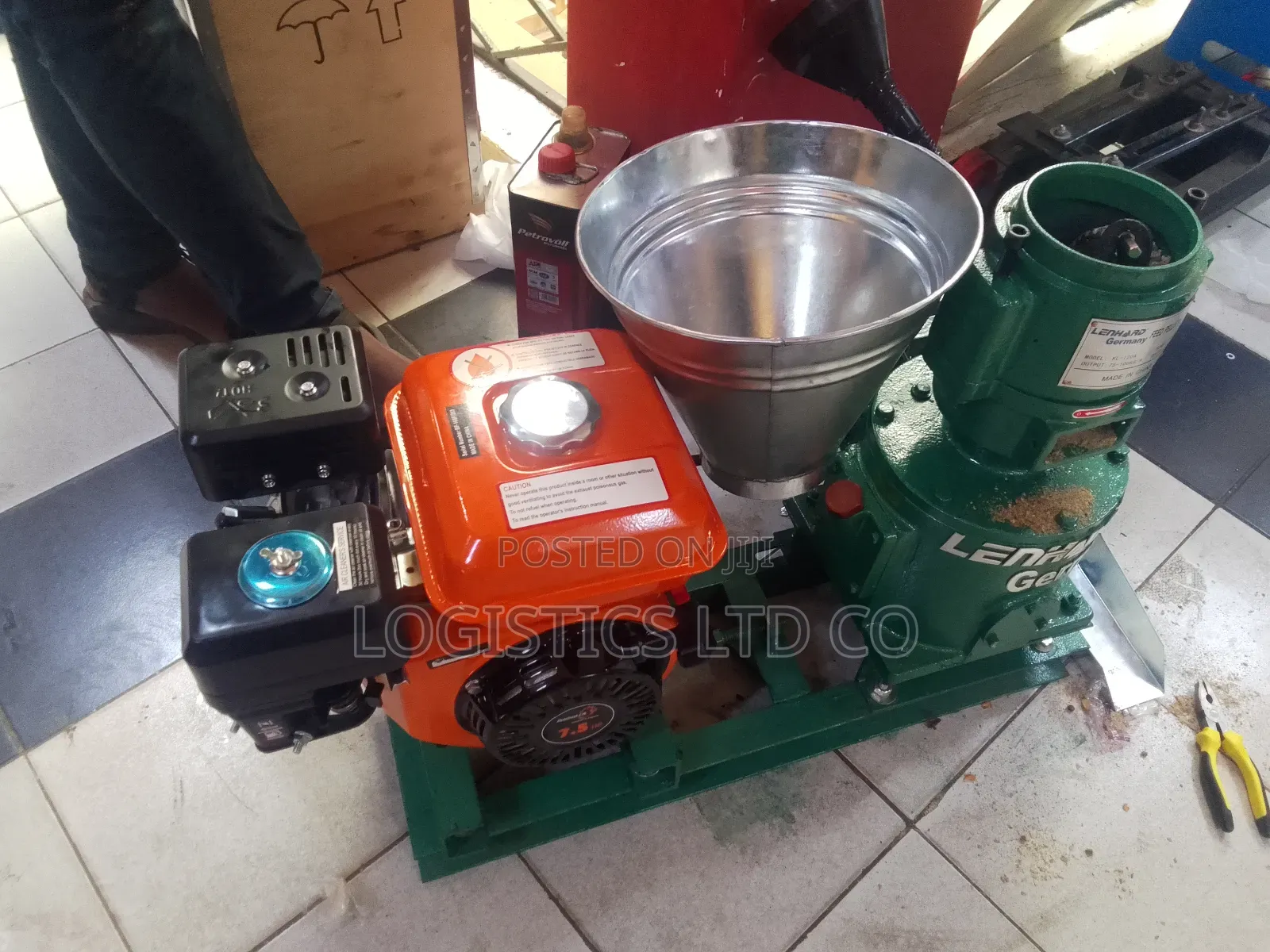 Pellets Machine With Petrol Engine