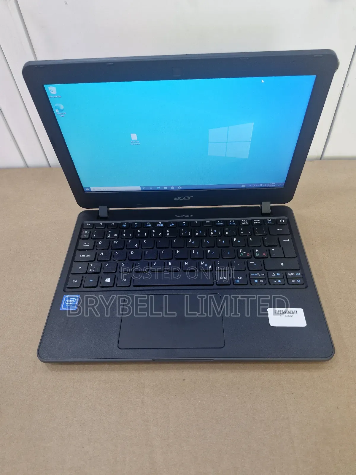 Laptop Acer TravelMate B 4GB Intel Celeron HDD 60GB