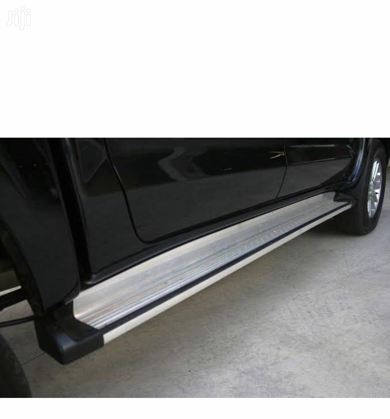 Side Steps Hilux, Dmax,Prado , Fortuner, Pajero, V8