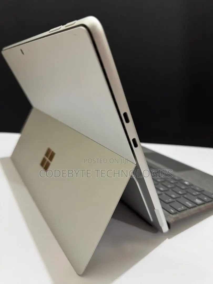 New Laptop Microsoft Surface Pro 7+ 16GB Intel Core I7 SSD 256GB