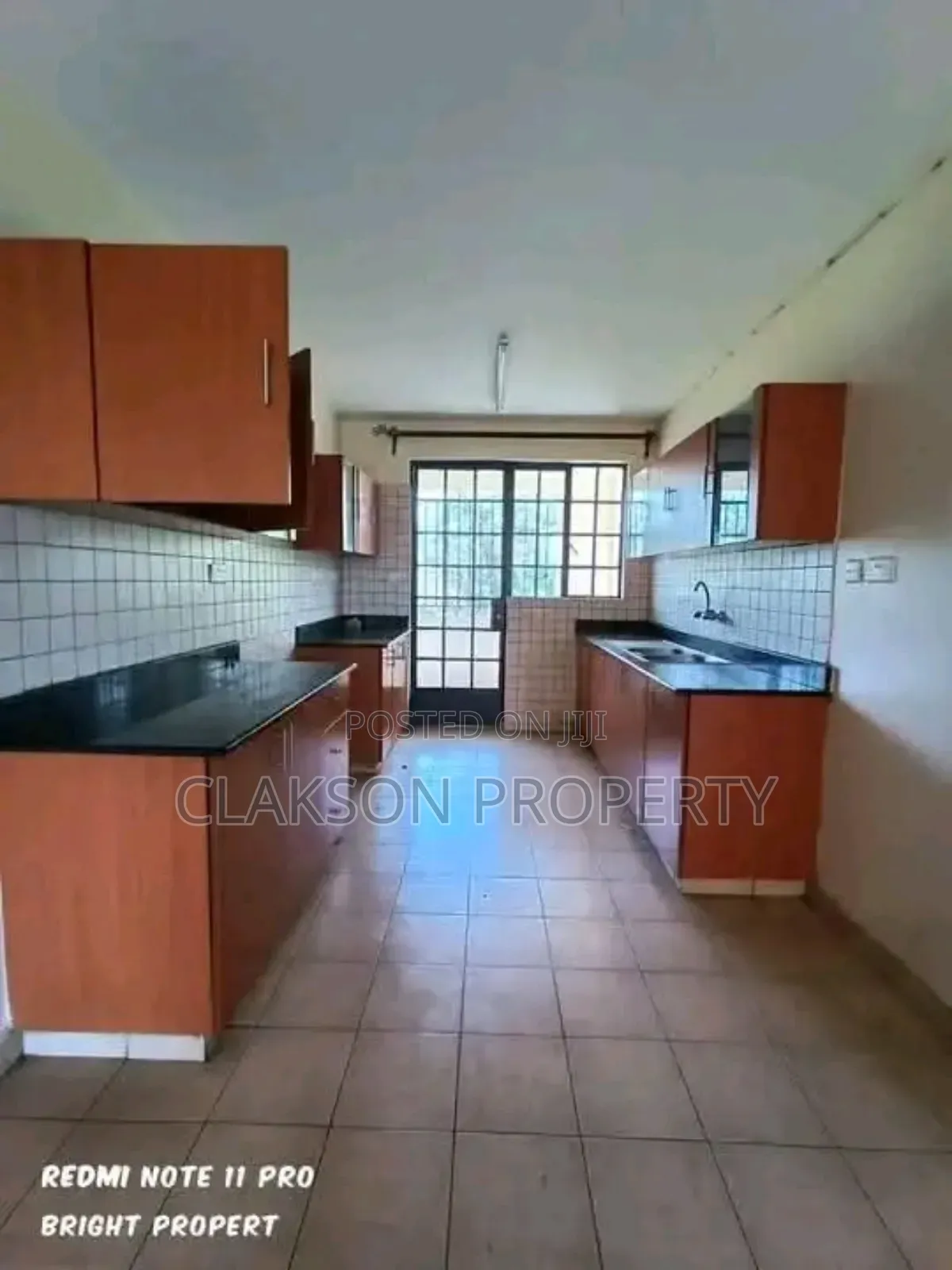 3bdrm Apartment in Ngongroad, Kilimani for rent