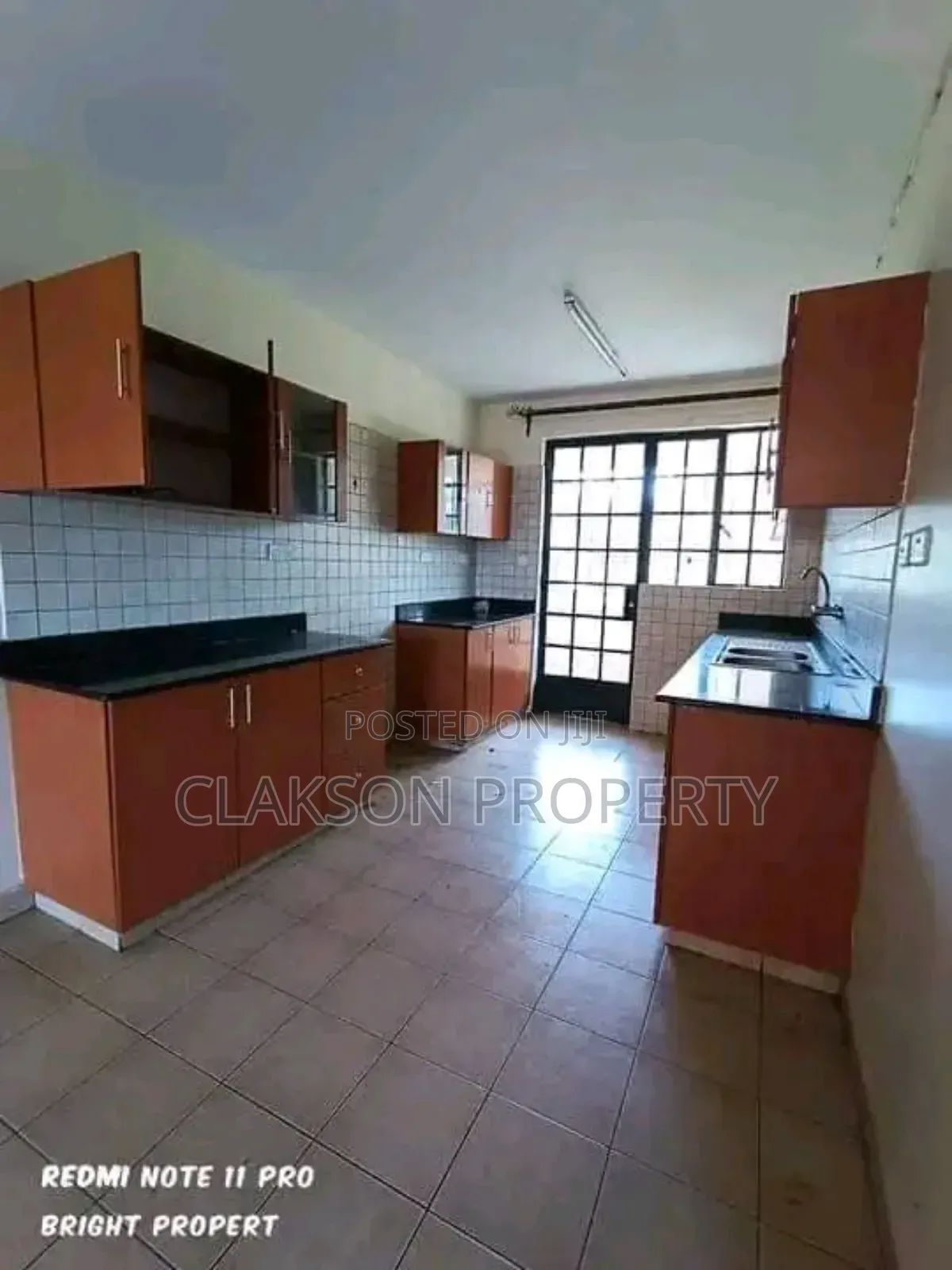 3bdrm Apartment in Ngongroad, Kilimani for rent