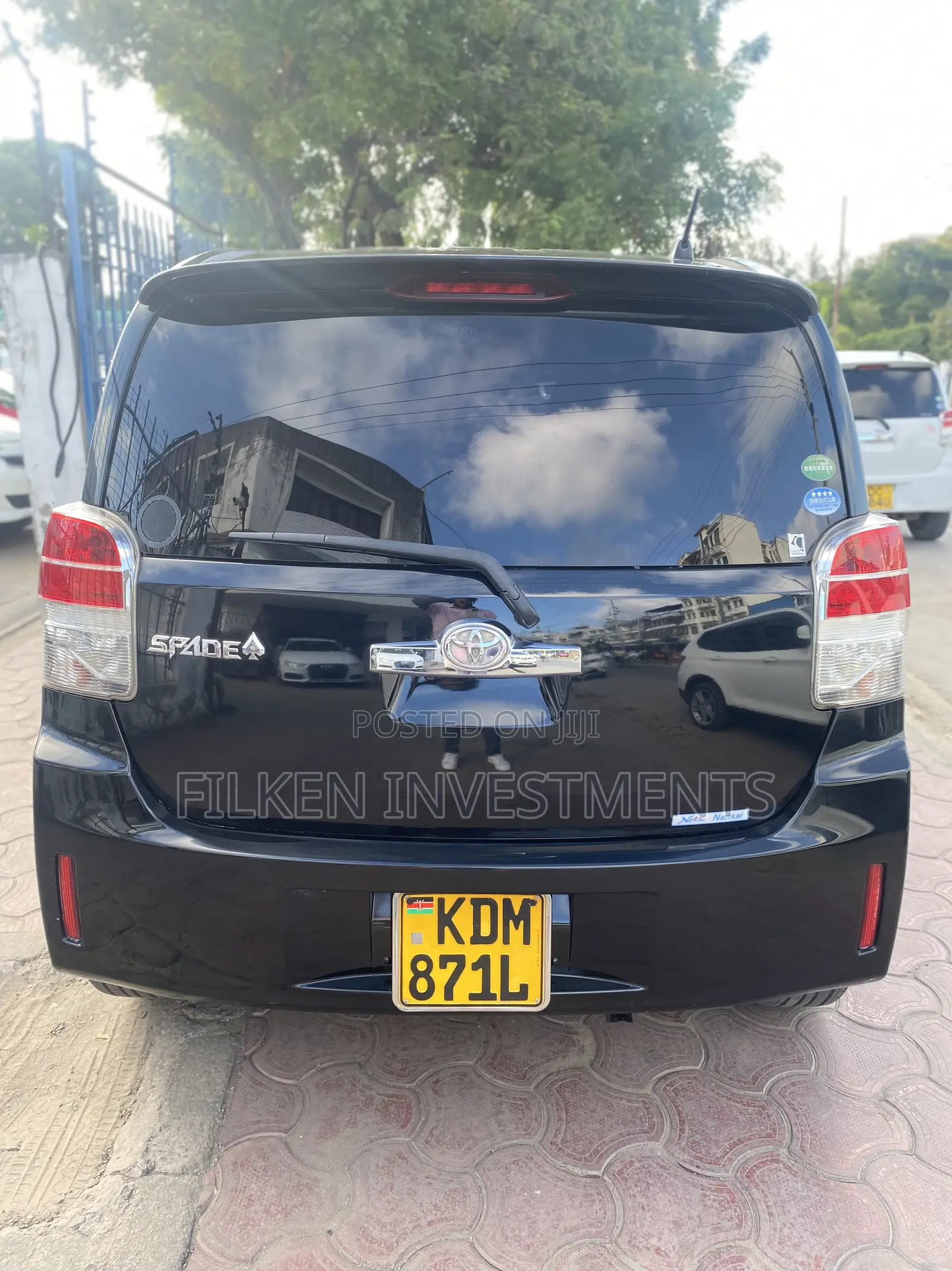 Toyota Spade 1.5 2016 Black