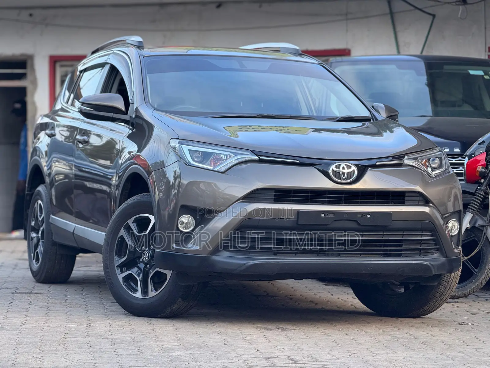 Toyota RAV4 2017 Brown