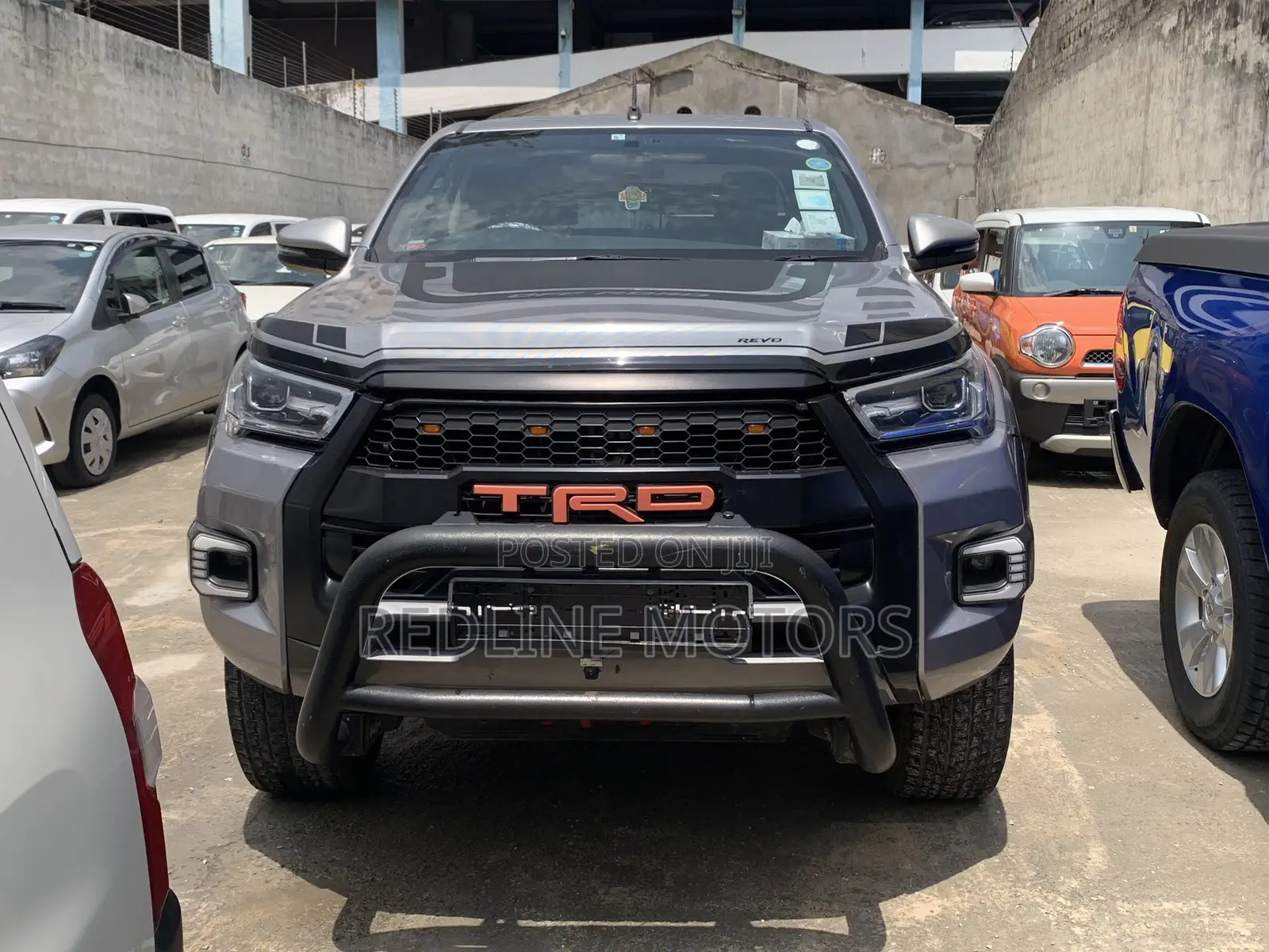 Toyota Hilux SR HI-Rider 2018 Gray
