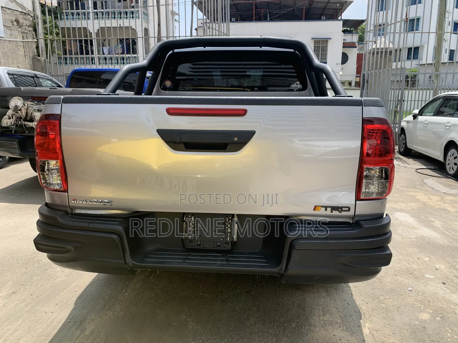 Toyota Hilux SR HI-Rider 2018 Gray
