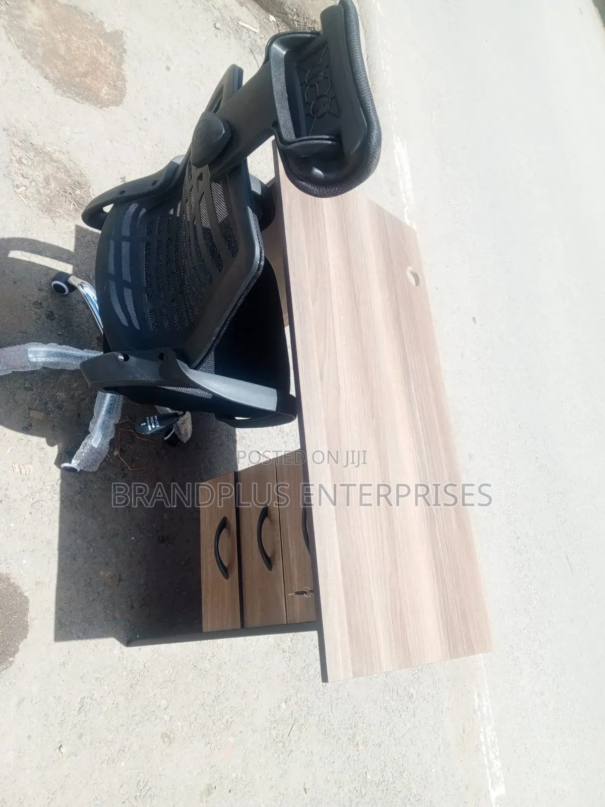1.2m Coimbra Office Desk and Seat