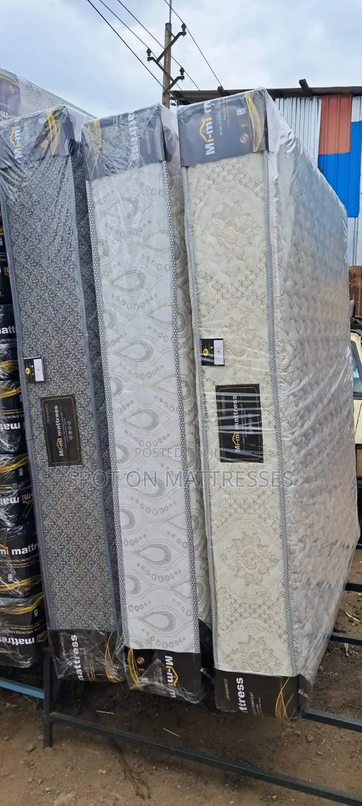 Queen Size (5*6 10inches) Spring Mattresses.