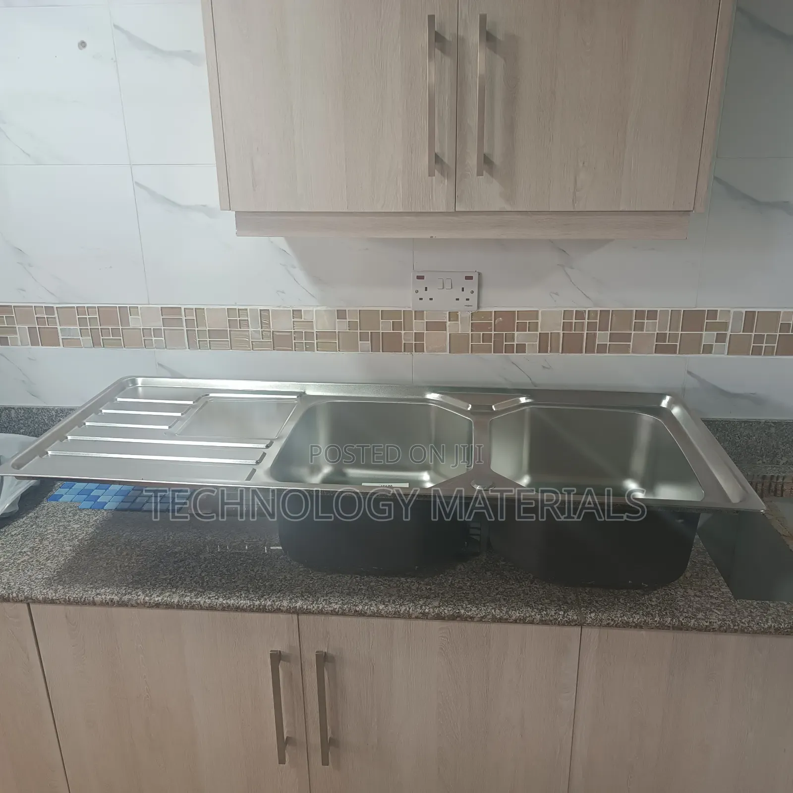 Kitchen Stainless Steel Double Bowl Single Drain Sink