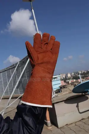 Welding Gloves With A Breathable Lining