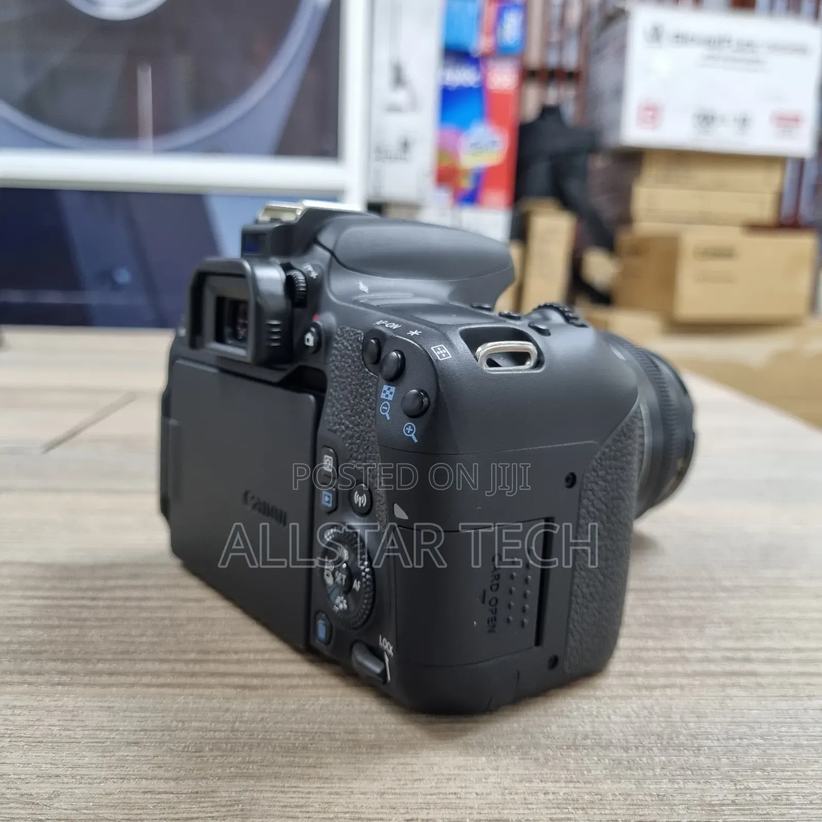 Canon EOS 77D DSLR Camera With 18-55mm Lens