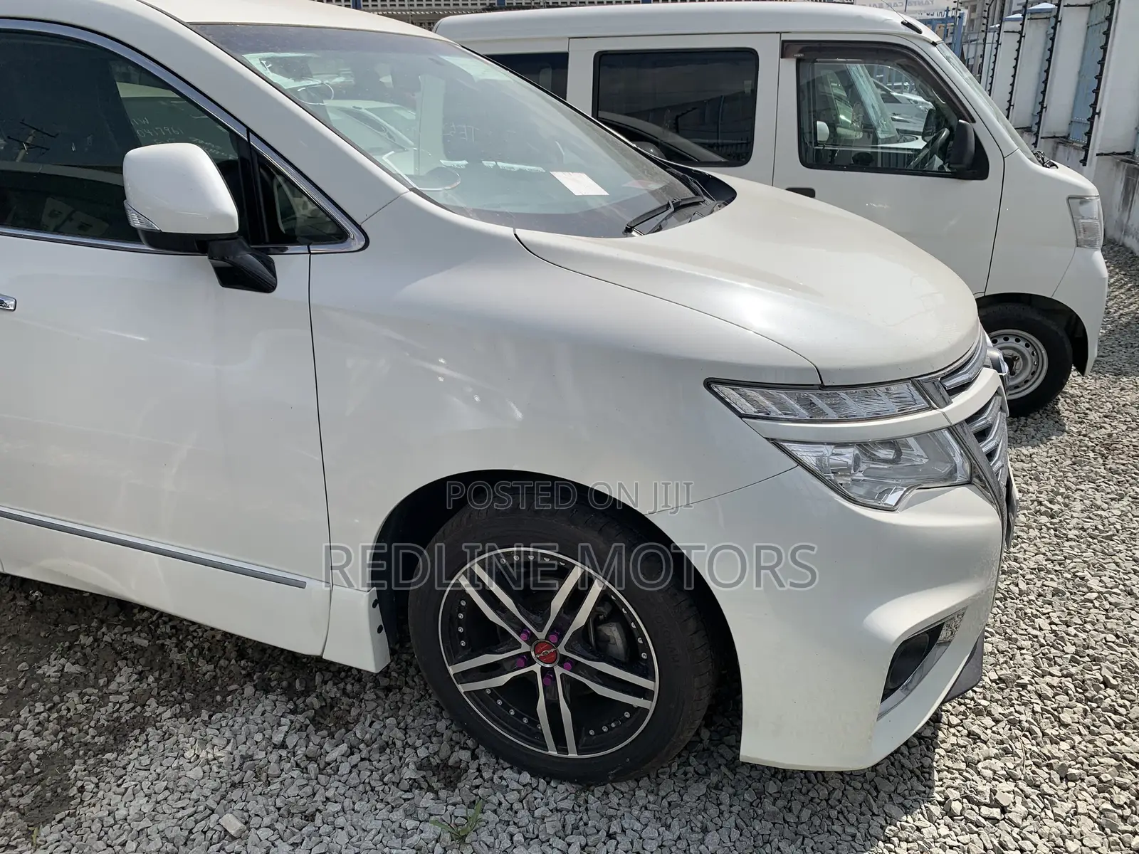 Nissan Elgrand 2017 White