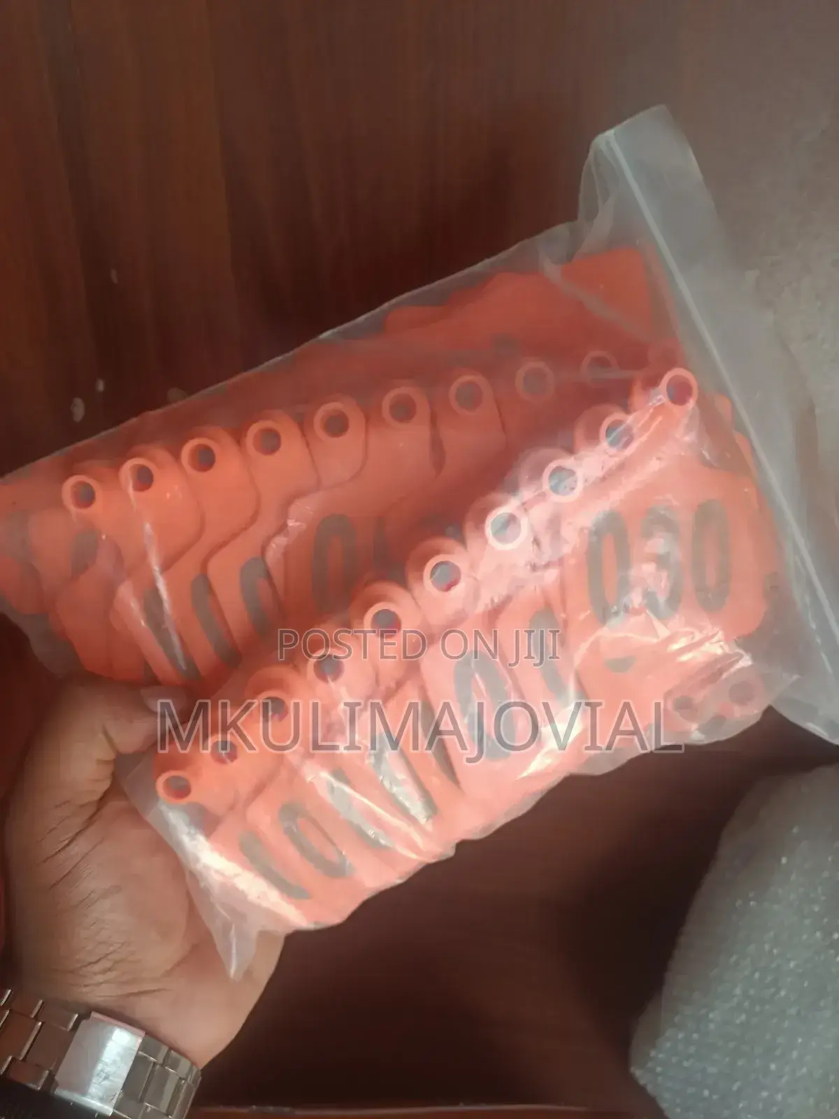 Pack of 100pcs Cow Ear Tags Numbered