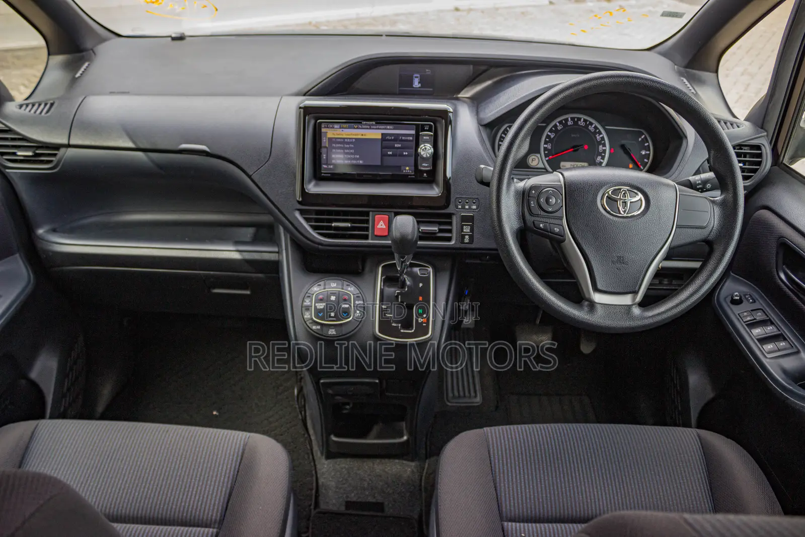 Toyota Noah 2.0 FWD (7 Seater) 2017 Purple