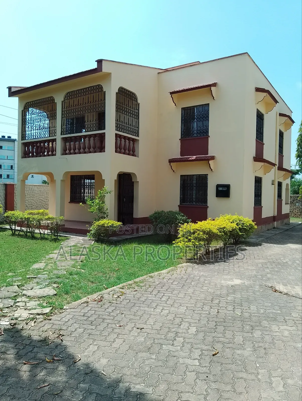 3bdrm Townhouse/Terrace in Beach Road Estate, Nyali for sale