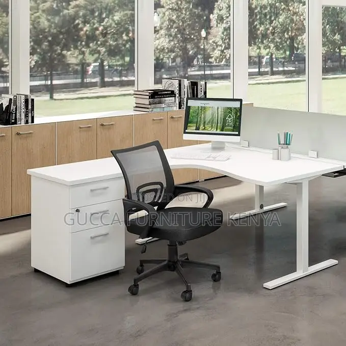 Office Chairs: Ergonomic Clerical Mesh Executive Chair