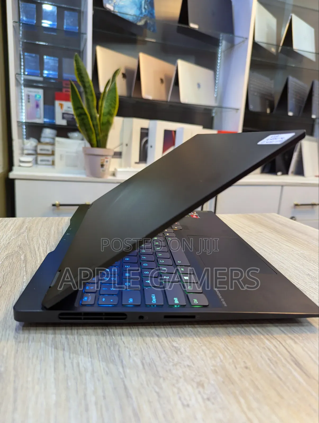 Laptop Lenovo Legion 7 16GB AMD Ryzen 9 SSD 512GB