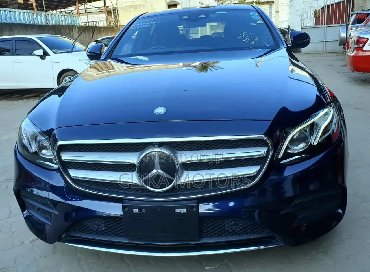 Mercedes-Benz E200 2018 Matt Black