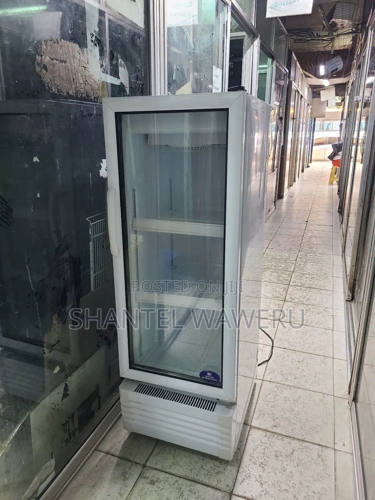 Commercial Display Fridge 200litres
