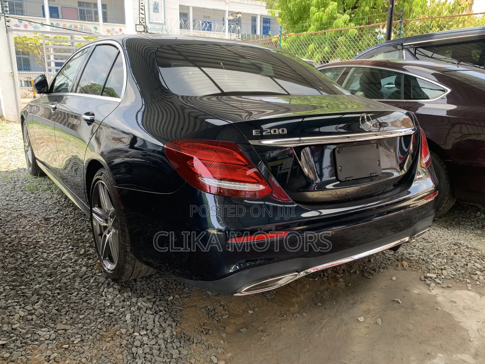 Mercedes-Benz E200 2017 Green