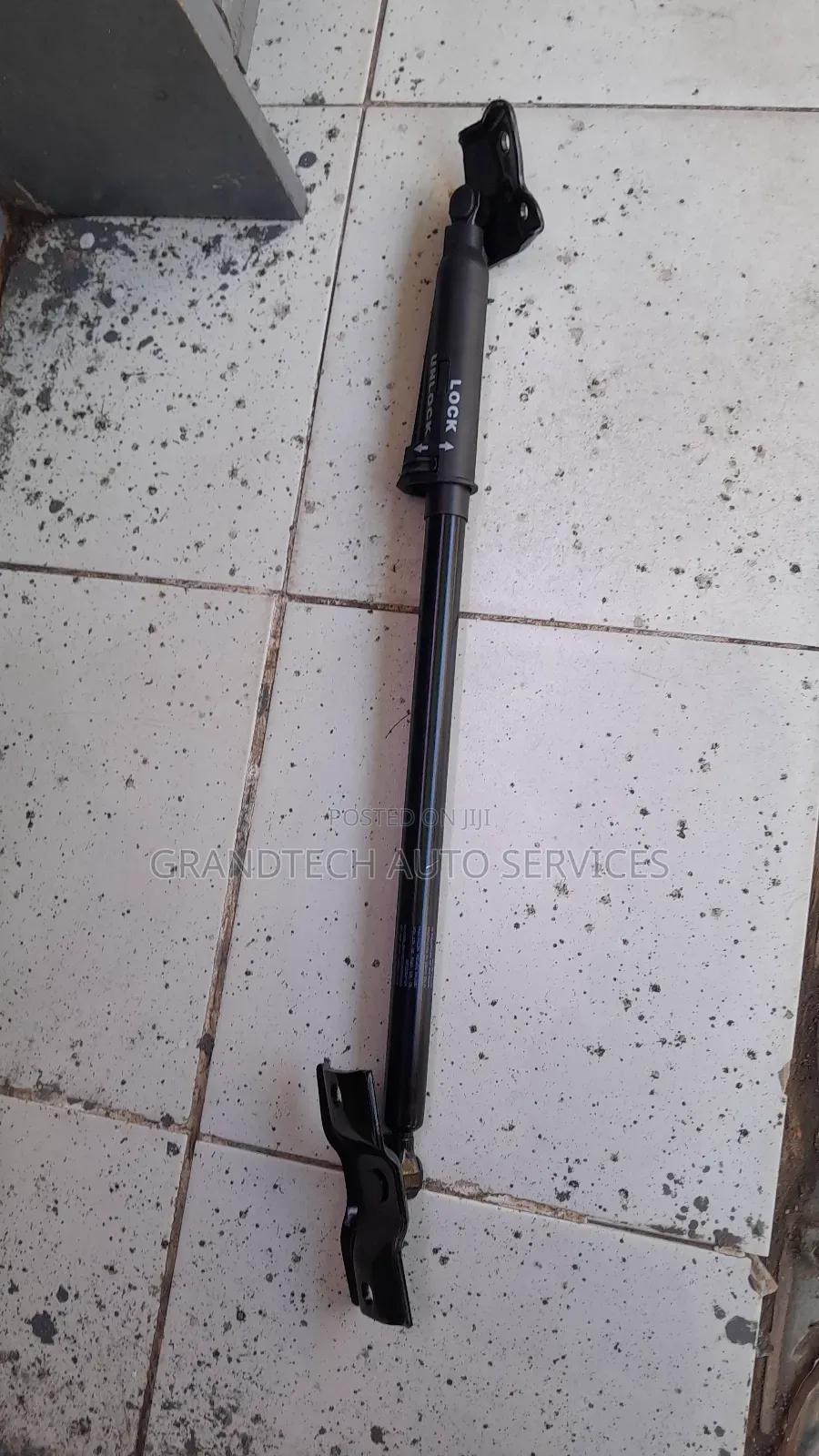 Mitsubishi Pajero 2015-2018 Boot Shock