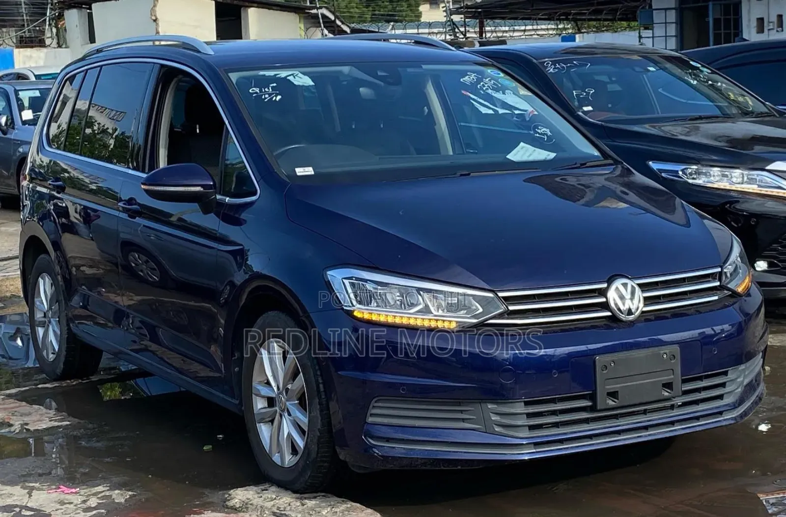 Volkswagen Touran 2017 Blue