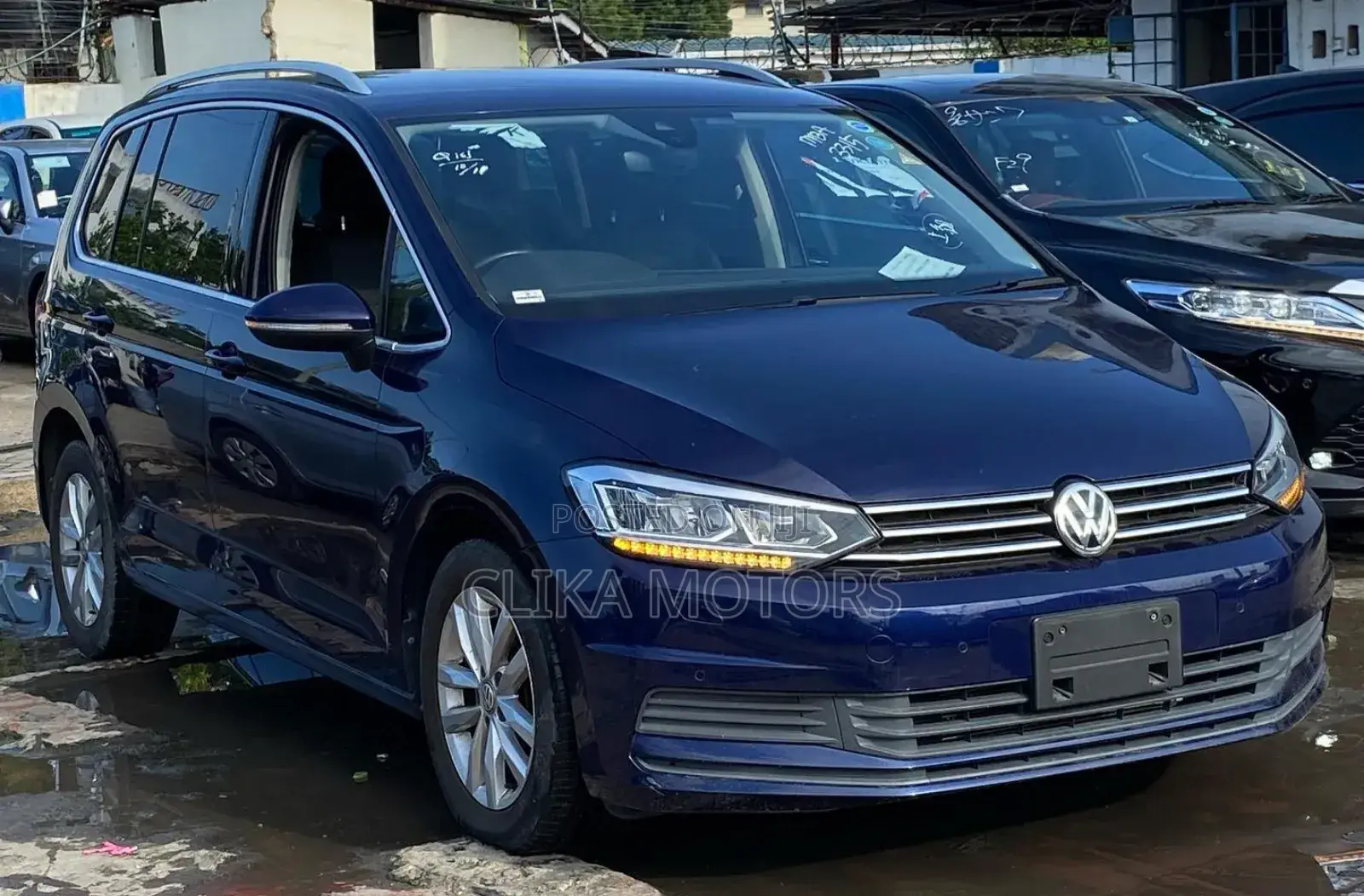 Volkswagen Touran 2017 Blue