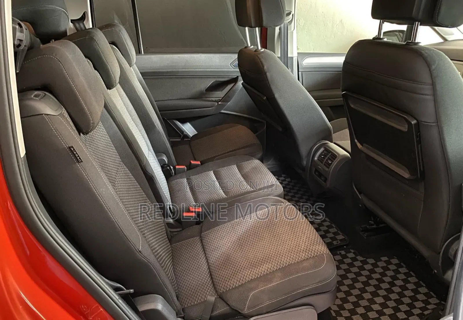 Volkswagen Touran 2017 Orange
